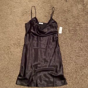 Black satin Arden’s dress